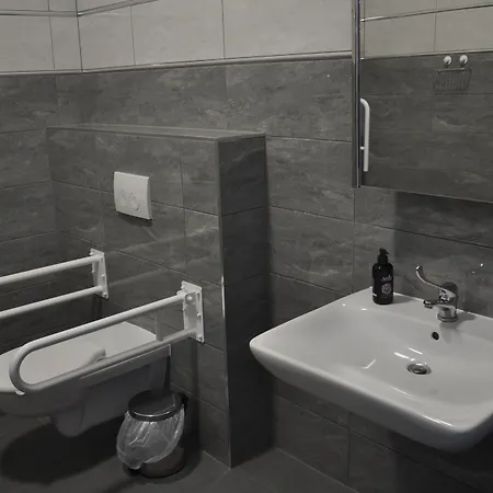 Bed & Breakfast Villa Karpacz, Do Centrum 900 M, Dostepna Dieta Bezglutenowa Z Certyfikatem, Celiakia Karpacz